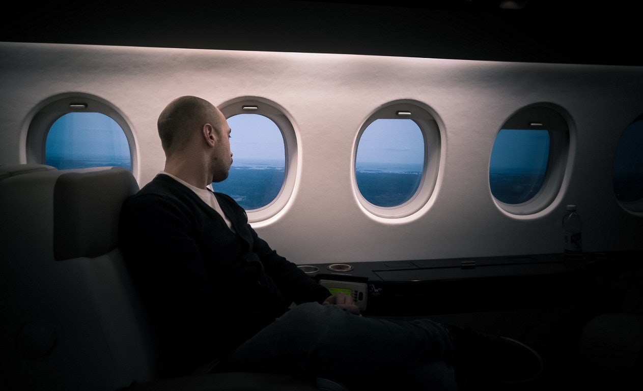 Flying first class as motivation to earn money